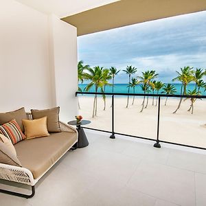 Club Oceanfront Junior Suite